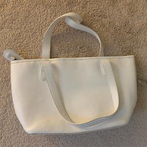 Ralph Lauren RL  Classic summer white.  over the shoulder Purse